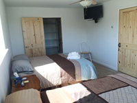 Kenai Bed and Breakfast - Lazy Bear Bedroom Picture 2